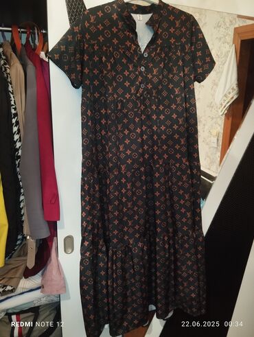 Dəstlər, kostyumlar: Dəst 10 manata tek 3 ədədi 20 manat çoxu brend marka razmer L XL VP — 9