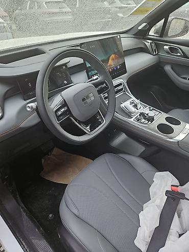 geely galaxy m9: Geely Galaxy L7: 2026 г., Автомат, Гибрид, Кроссовер — 6