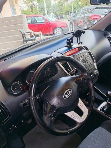 Kia: Kia Ceed: 1.6 l. | 2010 έ. Χάτσμπακ — 9
