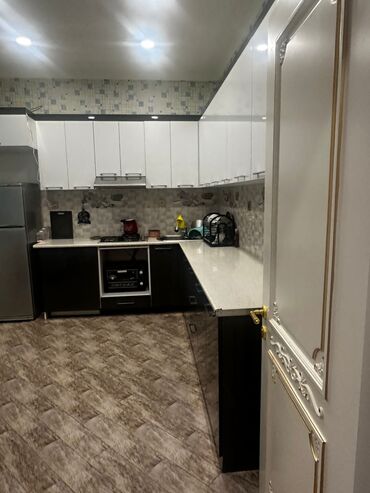 Uzunmüddətli kirayə evlər: 240 kv. m, 4 otaqlı, Kanalizasiya, Kombi, İnternet -da lalafo.az — 2 Uzunmüddətli kirayə evlər: 240 kv. m, 4 otaqlı, Kanalizasiya, Kombi, İnternet — 2