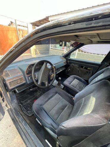 Audi: Audi 100: 1986 г., 1.8 л, Механика, Бензин, Седан — 3