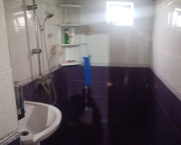 Həyət evləri və villaların satışı: Satılır: 4 otaqlı həyət evi - Planlaşdırma: geniş zal, ayrıca mətbəx — 10