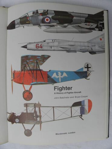 Knjige i stripovi: Knjiga: Military Aircraft 5(Vojni avioni) 34, 5 cm. format, 43 str. + — 6