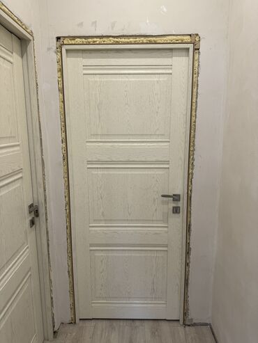 двери для ванной комнаты: Б/у, 200 *80, Самовывоз
