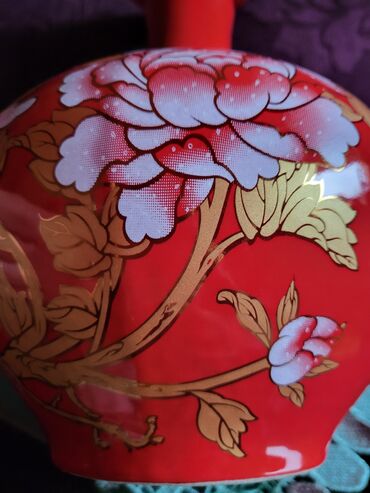 Ostali kućni dekor: Vaza nova iz 40,50ih. jing dezen kineski porcelan zar crvene na lalafo.rs — 11 Ostali kućni dekor: Vaza nova iz 40,50ih. jing dezen kineski porcelan zar crvene — 11