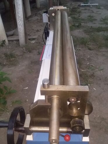 Metal dəzgahları: Metal bükmə/valçanka dəzgahı – elektrik ötürücülü - 3 valslı silindr — 5