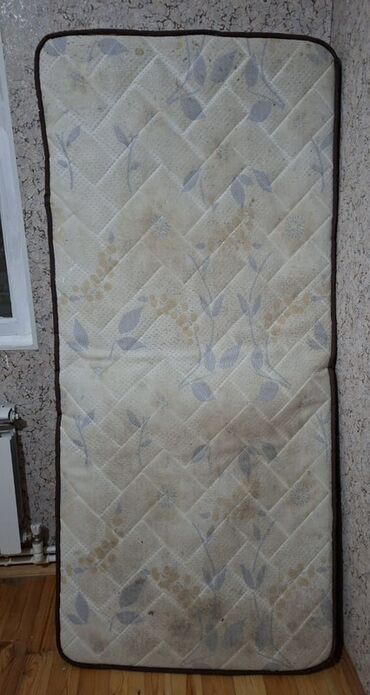 qapi modelleri: Mebel dəsti – 3 əşya 1) Dördkünc döşək- Qiymət( 25 AZN) - Ölçü