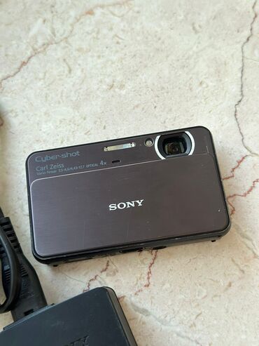 yaddaş kartı: Sony dsc t99 14.1 megapixels normal vəziyyətdədir adapter və yaddaş