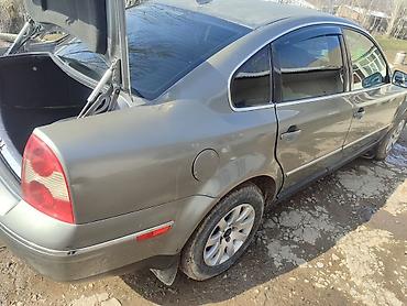 Volkswagen: Volkswagen Passat: 2003 г., Механика, Седан — 9