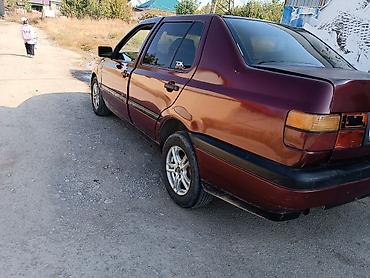 Volkswagen: Volkswagen Vento: 1994 г., 1.8 л, Кол менен иштөөчү, Бензин, Седан — 4