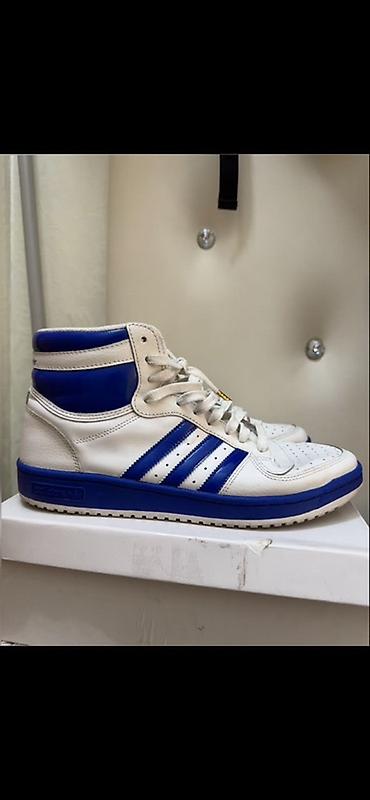 высокие кеды: Кроссовки adidas (высокие) - Модель: баскетбольный хай‑топ в — 1