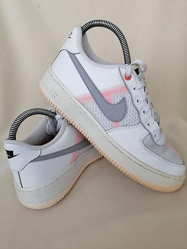 Patike: NIKE AIR FORCE original patike br 39- SNIZENO. Stanje odlicno, prava — 10