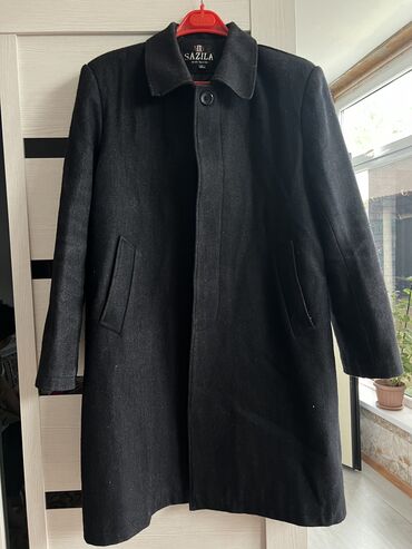 пальто мужская: ❗️Мужское пальто б/у. Размер- 54, Длина до колен, Цвет- черный, 1100₽