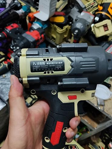 Крепежные инструменты: Аккумуляторный гайковерт безщеточный 21V - Питание: литий-ионный — 2