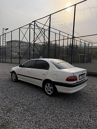 mitsubishi space star: Toyota Avensis: 1998 г., 2 л, Механика, Газ, Седан — 5