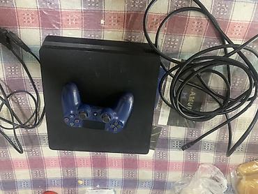pc barter: PlayStation 4 oyun konsolu birde cene problem var 70 manatg problemdi — 1