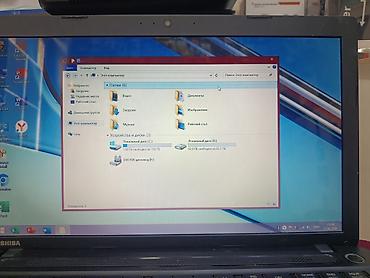 Toshiba: Toshiba noutbuk satılır. Əsas xüsusiyyətlər: - Prosessor: AMD E1-1200 — 9