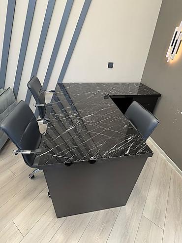 Ofis mebeli: Masa dəsti – ofis üçün L-formalı iş masası və 3 ədəd rahat kreslo - — 3