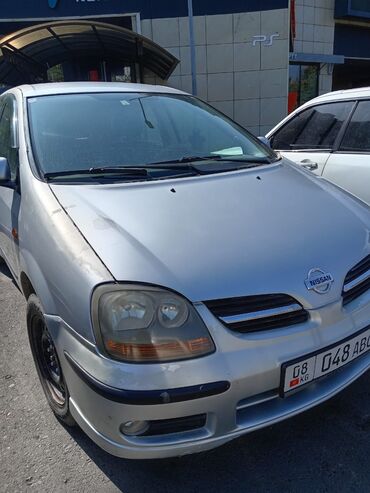 малометражки машины купить: Nissan Almera Tino: 2002 г., Универсал