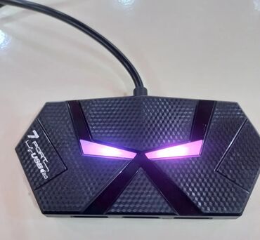 Digər kompüter aksesuarları: 8-i və 7-si 1-ində GENİŞLƏNDİRİCİ USB-lər satılır. • 1 USB — 5