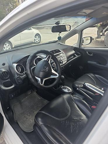фит токмок: Honda Fit: 2013 г., 1.5 л, Вариатор, Бензин, Хэтчбэк — 3