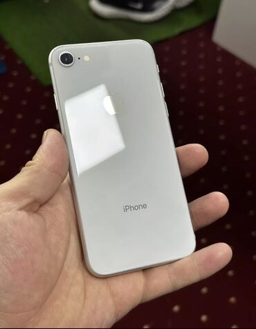 Apple iPhone: IPhone 8, Новый, 64 ГБ, Кабель, 77 %