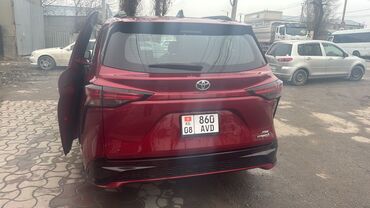 Toyota: Toyota Sienna: 2022 г., 2.5 л, Автомат, Гибрид, Минивэн — 2