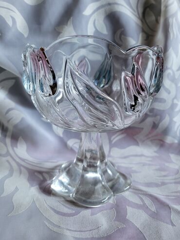 Ostalo posuđe: Bombonijera nova tkz tulipan Walther,Nemacka iz 70ih. Bombonijera na lalafo.rs — 3 Ostalo posuđe: Bombonijera nova tkz tulipan Walther,Nemacka iz 70ih. Bombonijera — 3