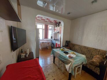 Köhnə tikili: Bakı, Həzi Aslanov qəs., 3 otaqlı, Köhnə tikili, m. Həzi Aslanov, 60 kv. m — 5