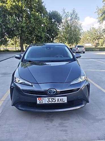 go park: Toyota Prius: 2020 г., 1.8 л, Вариатор, Гибрид, Хэтчбэк — 3