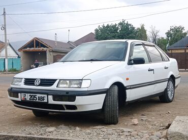 Volkswagen: Volkswagen Passat: 1995 г., 2 л, Механика, Бензин, Седан