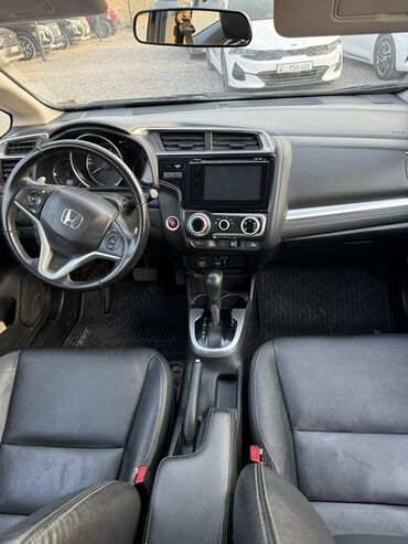 купить хонда элемент: Honda Fit: 2016 г., Автомат, Бензин, Хэтчбэк