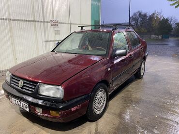 фольцваген шаран: Volkswagen Vento: 1992 г., 1.8 л, Механика, Газ, Седан