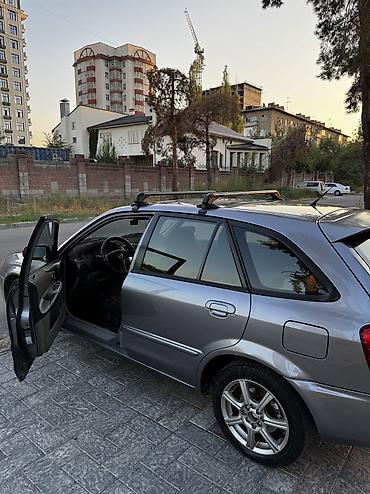 mazda 2004: Mazda 323: 2003 г., 1.6 л, Автомат, Бензин, Хэтчбэк — 3