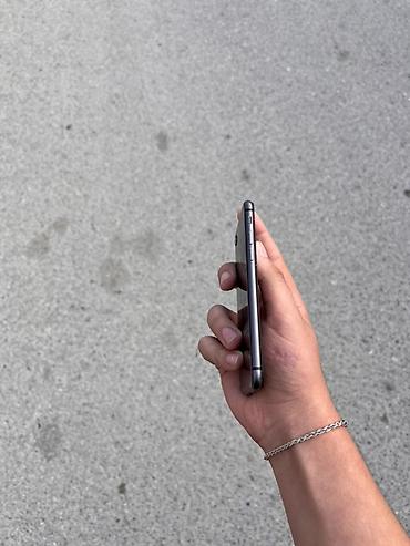 Apple iPhone: IPhone 8, 64 GB, Space Gray, Barmaq izi — 4