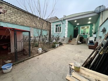 Həyət evləri və villaların satışı: Binəqədi qəs. 3 otaqlı, 90 kv. m — 2
