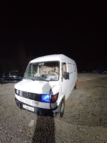 срочно продаю в связи с переездом: Mercedes-Benz C 160: 1990 г., 2.9 л, Механика, Дизель, Вэн/Минивэн