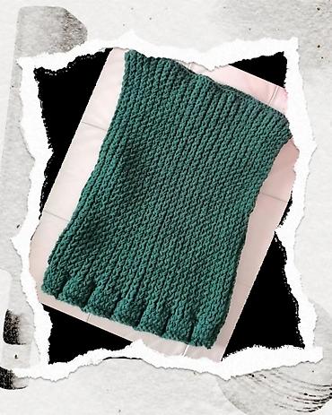 katrin majice: Prsluk novi ručno pleteni vel XL. Obim grudi 80 cm, dužina 53 cm — 3