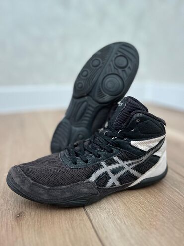 button куртки бишкек: Борцовки asics matflex размер 32 в хорошем состоянии