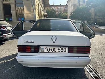 mos: Mercedes-Benz 190 (W201): 2 l | 1991 il Sedan — 2