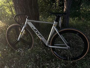 jixf at 3: Фикс-байк JIXF AT-7 PLUS - Тип: городской/трековый фикс (single speed — 1