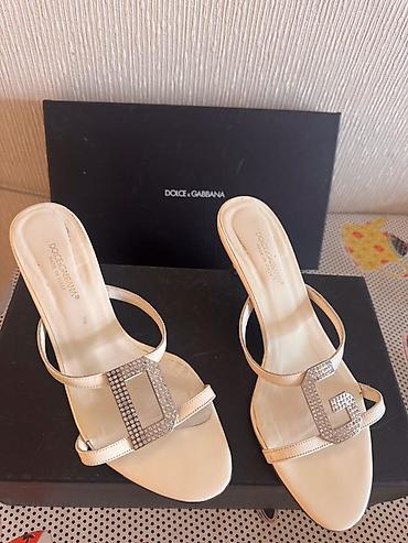 Basanoşka və səndəllər: Dolce & Gabbana, Ölçü: 36, rəng - Qara, İşlənmiş — 8