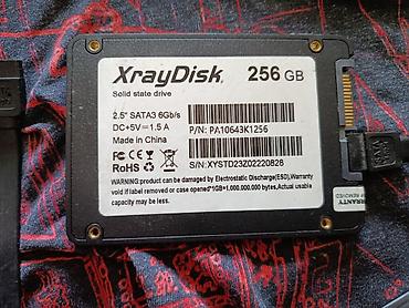 komputer dest: Sapphire NITRO ikili-fanlı videokart + LGA2011-3 platformu Videokart — 7