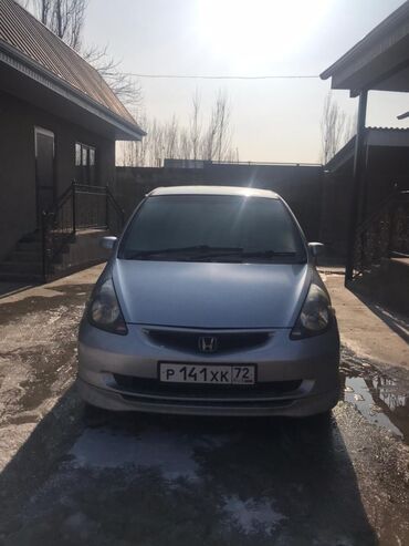 Honda: Honda Fit: 2001 г., 1.3 л, Бензин