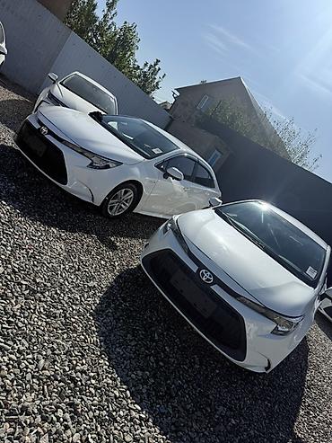 Toyota Corolla: 2019 г., 1.8 л, Автомат, Бензин, Седан