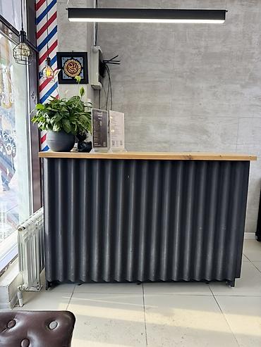 Шкафы для салонов: Продается оборудование для барбершопа Вся мебель сделана из — 4