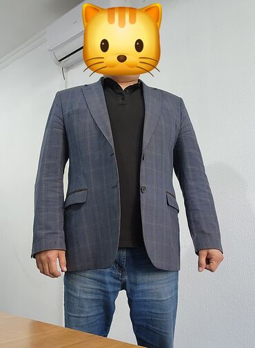 продаю женские вещи: Эркектердин костюму, 7XL (EU 54), Lc Waikiki, Колдонулган, түсү - Көгүлтүр, Өзү алып кетүү