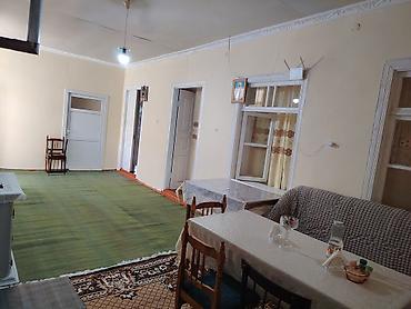 Həyət evləri və villaların satışı: 4 otaqlı, 4 kv. m, Kredit yoxdur, Orta təmir — 12