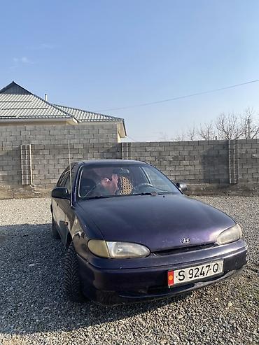 Другие автомобили: Седан компакт-класса, 4 двери, темно-фиолетовый цвет. Кузов с — 6