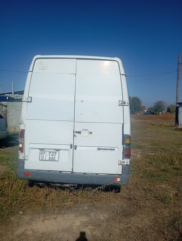 домик на колесах: Mercedes-Benz Спринтер: 2002 г., Фургон